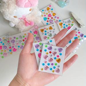 TEMU 11pcs/10pcs/9pcs, 미니 아크릴 라인스톤 및 모든 색상의 하트 모양의 장식 Diy 스티커, 일기, 카메라 및 전화 장식에 적합하며 반짝이는 라인스톤은 훨씬 더 아름답습니다.