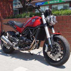 베넬리 레온치노500 ABS 오토바이 benelli leoncino