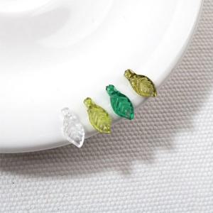 싼비즈 [6552-01]아크릴펜던트 작은고리나뭇잎 유광 5x10mm ,1개