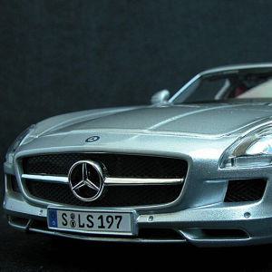 마이스토 1/18 스페셜 메르세데스 벤츠 SLS AMG/Benz 모형