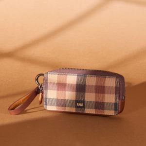 닥스 액세서리 23FW [GINGHAM CLASSIC]브라운 깅엄 체크 PVC 미니 파우치 DBHO3FC23W3