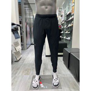 언더아머 UNDERARMOUR 2028 2027 블랙 일자 슬림핏 조거팬츠 스포츠 기능성 트레이닝 바지 499400