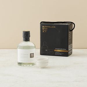 [선물세트] 전통주 느린마을소주21 1입 도자잔 세트 (21도,375ml*1입,잔2입)