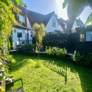 Beddington Park Lodge East