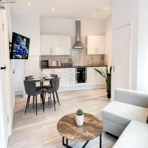 Trendy 1-Bedroom Apartments in Shoreditch, Old Street, Hoxton