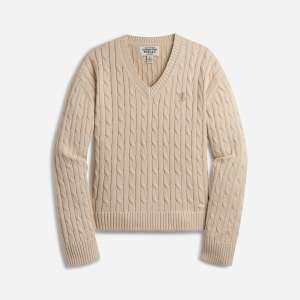 후아유 SURF BEAR LOOSE FIT V-NECK CABLE SWEATER WHKAE1213F 587670