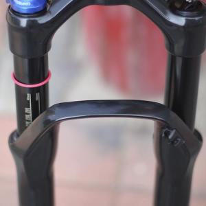 SRAM ROCKSHOX FS RECON RL 27.5 인치 휠 자전거 포크15x110mm 부스트 솔로 에어 오프셋 A9 수동 원격 잠금