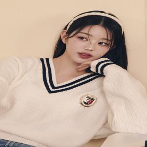 타미진 여성 브이넥 크레스트 바시티 케이블 스웨터 T32E7KTO44TWT1