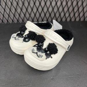 CROCS HC02 클래식 라인드 팬더 클로그 CLASSIC LINED I AM PANDA BEAR CLOG (13 (E23526872)