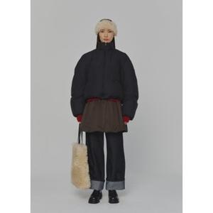 아모멘토 24FW CROPPED DOWN PUFFER (2COLORS)