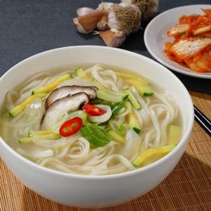 갤러리아_명동칼국수 5인분+마늘김치 2kg 세트