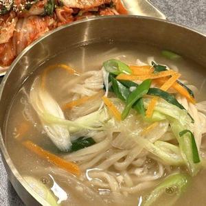 갤러리아_명동칼국수 5인분+마늘김치 1kg 세트