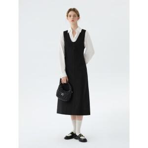 WD_Simple black v-neck sleeveless dress