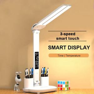 LED 시계 테이블 램프 USB 충전식 디밍이 가능한 책상 램프 2 헤드 180 회전 접이식 눈 보호 데스크탑 독서 야간 조명