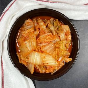 맛자랑 김치찌개용 전용숙성김치10kg 한입사이즈 썰은 맛김치 국내산배추 양념과 젓갈을 적게 넣어 깔끔하고 시원한 익은김치