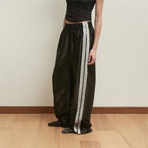 [한예슬착용] [최초가 198,000원]GLOSSY LACE TRACK PANTS [BLACK]