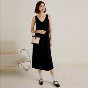 LS_V-neck knitted slip dress