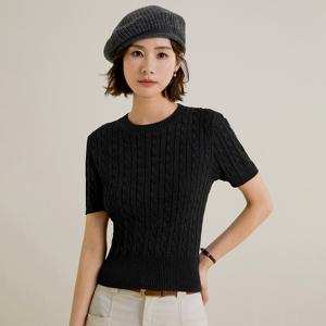 LS_Cable round short-sleeved knit top