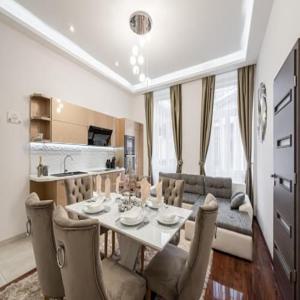 Centrum Opera Luxury apartment with free garage