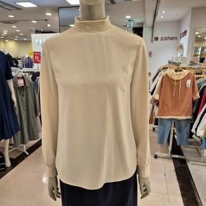 [하프클럽/BCBG]BCBG 비씨비지 가을24 폴스 블라우스 B4C8B430