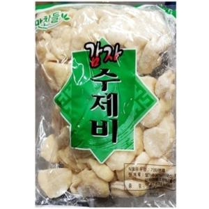 감자탕집용 감자수제비1kg 쫄깃한 냉동수재비 전골용 뼈다귀탕