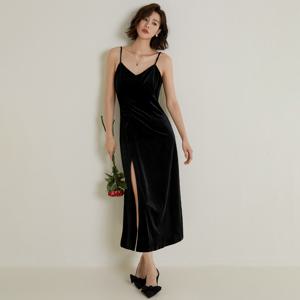 LS_Black side slit velvet dress