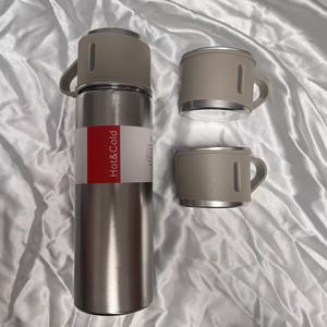 TEMU 1pc 스테인레스 스틸 보온 보냉 물병 세트, 440ml 누출 방지 열병합기, 2 컵 뚜껑 부착물, BPA 프리, 손세탁만, 뜨거운 음료와 차가운 음료에 이상적, 통근, 학교, 야외 활동, 하이킹에 완벽한 선물 - 크리스마스, 노동절, 간호사 날, 항공 날, 노인 존경 축하