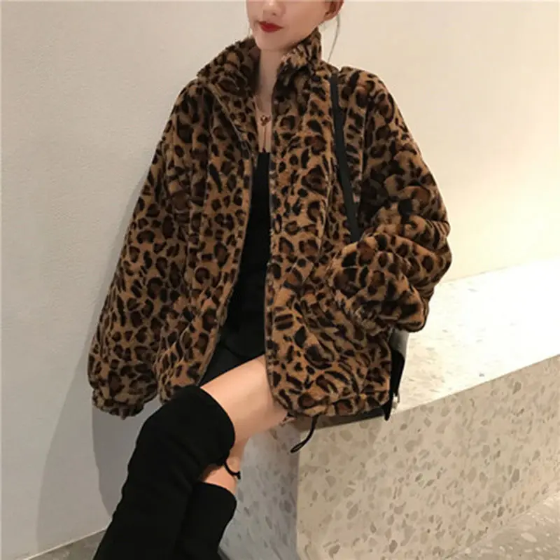 겨울 레오파드 프린트 재킷 여성 스탠드 칼라 따뜻한 파카 아우터 2025 신상 가을 겨울 한국 여성 루즈핏 인조 모피 코트