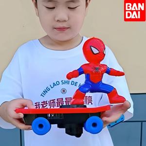 새로운 어벤저 스 스파이더 맨 자동 플립 회전 스케이트 보드 음향 광학 자동차 전기 음악 스턴트 스쿠터 장난감 크리스마스 선물