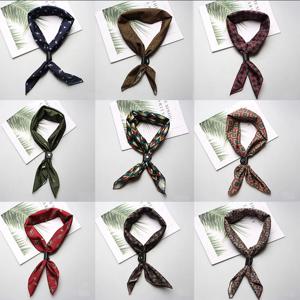 60*60cm 남자 숙녀 소년 소녀 여자 작은 사각형 디자이너 스카프 남자 럭셔리 액세서리 Ascot Cravat Ties Cravat