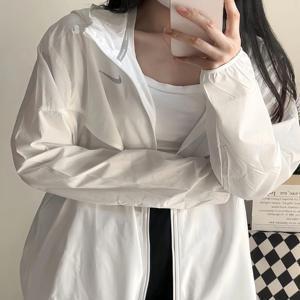 나이키 남성 리펠 UV 윈드러너 자켓 화이트 CZ9071-100