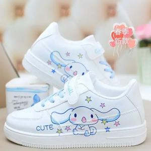 Sanrio 헬로 키티 걸스 운동화 플랫 쿠로미 캐주얼 신발 봄과 가을 학생 운동화 계피 보드 신발
