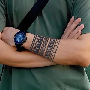 기하학 토템 반지 허브 주스 문신 스티커 방수 반영구적 팔 지속 예술 남성 가짜 문신 데칼 Faux Tatouage