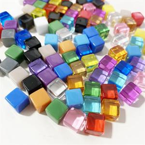 100 개/대 8mm 솔리드 클리어 컬러 빈 사각형 코너 아크릴 주사위 체스 조각 보드 게임에 대 한 직각 체 큐브