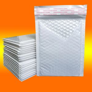 50Pcs 버블 메일러 화이트 폴리 버블 메일러 셀프 인감 패딩 선물 가방 포장 봉투 가방 책 배송 패키지 가방