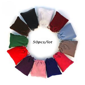 50 개/몫 5x7cm 7x9cm 8x10cm 9x12cm Coloful 벨벳 가방 쥬얼리 포장 벨벳 Drawstring 파우치 선물 가방 사용자 정의 할 수 있습니다
