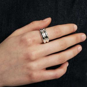 two-line bold ring