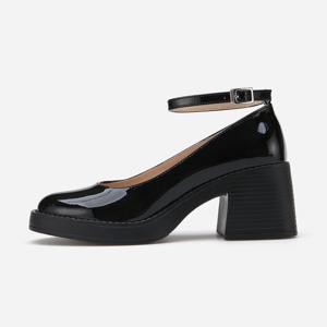 [뉴진스 해린 착용] 라운드 토 앵클 스트랩 펌프스 412411004 (6.7cm/2colors)