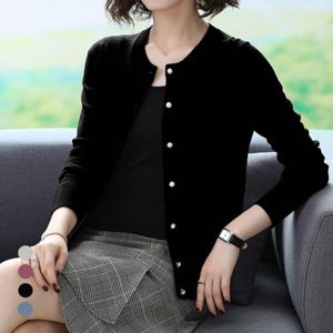 KARRA 스탠다드진주골드버튼가디건_A5S0625
