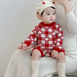 TEMU 귀여운 하트 패턴 니트 스웨터 & 반바지 세트 유아 여아용 - 포근하고 신축성 있는 원단, 세탁기 사용 가능 - 가을/겨울에 완벽, 야외 활동에 적합