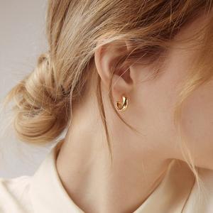 [Hei]블랙핑크 제니, 크리스탈, 태연, 서은광, 박신혜,태민, 천우희 착용] Mignon hoop earring