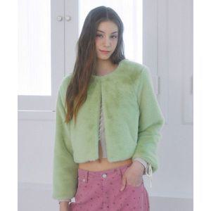 매장정품 DELICCENT 시어링 숏 코트 GREEN W8F14SJCT104GN 114299