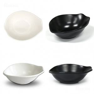 멜라민 카레그릇 돈까스 소스 그릇 소스볼 샐러드 디저트 후식 그릇 후식볼 길이 17cm