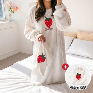 여성 빅 스트로베리 밍크 극세사 수면 원피스 파자마 홈웨어