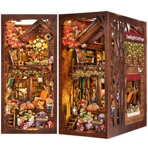 Book Nook Kit 우리 집 가족 강아지 DIY 3D 나무 퍼즐 책장 삽입 인형 모형 북엔드 건물 장식 선물
