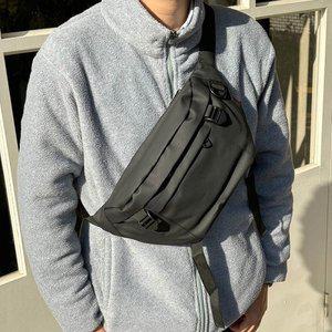 겸비한 캐주얼 실용성을 남자 힙색 편안함과 패션 (WFH1LFO)