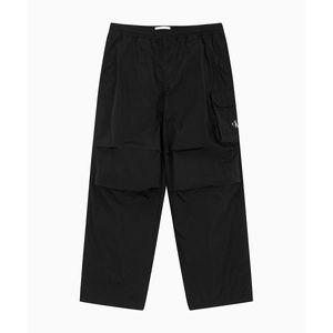 [매장] 캘빈클라인 진 CALVIN KLEIN JEANS 남 블랙 나일론 포켓 카고 팬츠 J326850 BEH J326850BEH 234873