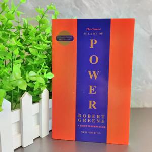 로버트 그린(Robert Greene)의 간결한 권력의 48가지 법칙 영어 도서 정치 리더십 정치 철학 성인을 위한 동기 부여 책