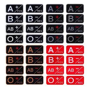 5*2.5CM 3D 혈액 그룹 배지 패치 A+ B+ AB+ O+ A- B- AB- O- PVC 고무 엠블럼, 후크가 있는 군사 전술 배지 패치