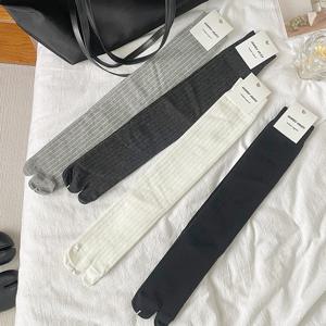 로리타 발레 콤비네이션 코튼 스플릿 발가락 여성 양말 솔리드 컬러 스트라이프 편안한 부드러운 두 발가락 일본 하라주쿠 여성 타비 삭스